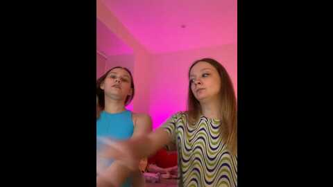 Media: radiants_two Stripchat 2023-09-05 01:54:00