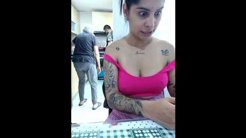 Media: charlotte_stevenss_ Stripchat 2023-09-06 19:20:00