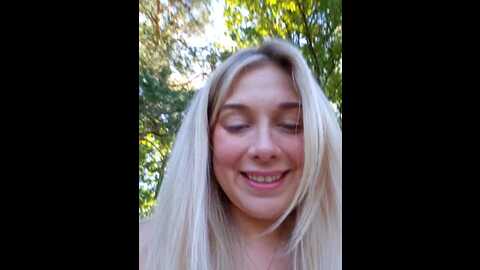Media: cherryauroraa Stripchat 2023-09-06 09:04:00