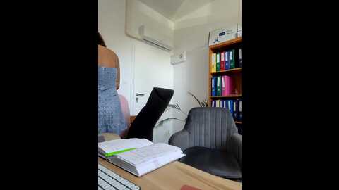 Media: hii_lolla Stripchat 2023-09-06 11:09:00