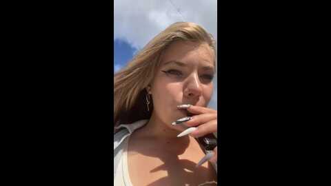 Media: holy_tereza Stripchat 2023-09-06 09:50:00