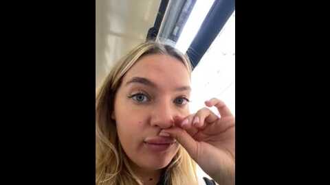 Media: legally_blonde Stripchat 2023-09-06 09:25:00