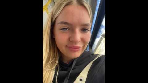 Media: legally_blonde Stripchat 2023-09-06 09:38:00