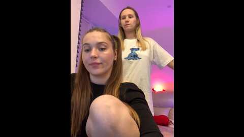 Media: radiants_two Stripchat 2023-09-07 19:08:00