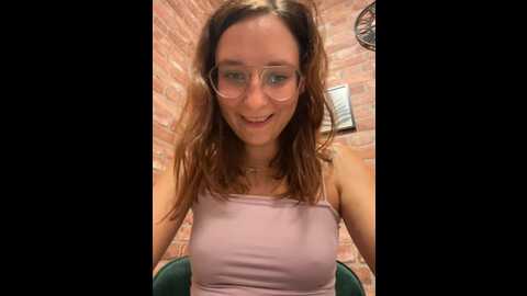 Media: the_snowwhitee Stripchat 2023-09-07 22:44:00