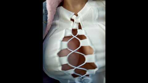 Media: wet__bunny Stripchat 2023-09-07 07:28:00