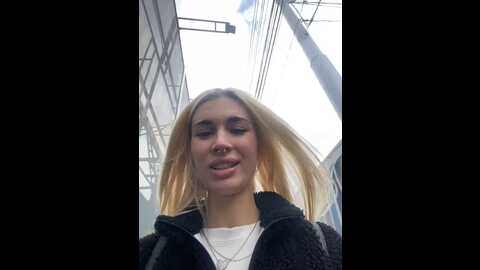 Media: charming_ritta Stripchat 2023-09-08 04:36:00