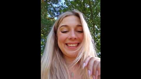 Media: cherryauroraa Stripchat 2023-09-08 13:04:00