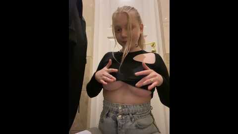 Media: highway_pixie Stripchat 2023-09-08 18:37:00