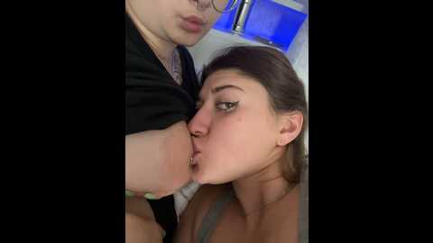leilatinytraveler @ stripchat on 20230908