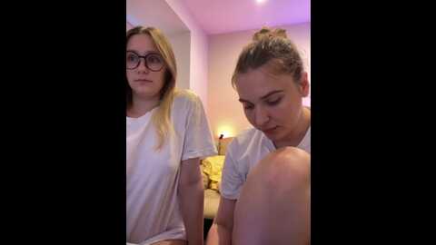 Media: radiants_two Stripchat 2023-09-08 16:18:00