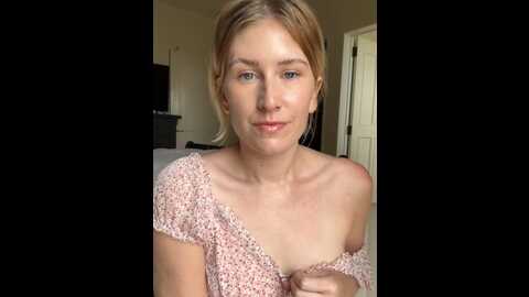 savannah_sol @ stripchat on 20230908