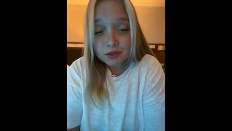Media: sofiaadams Stripchat 2023-09-08 16:24:00