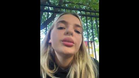 Media: legally_blonde Stripchat 2023-09-09 12:20:00
