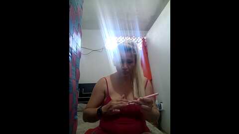 Media: nicolle_milf Stripchat 2023-09-09 19:59:00