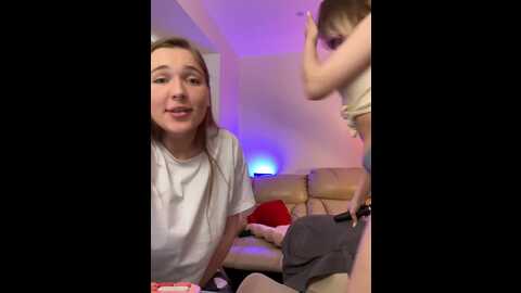 Media: radiants_two Stripchat 2023-09-09 15:52:00