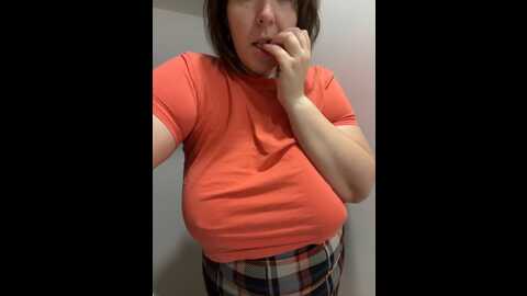 Media: _wonder_woman Stripchat 2023-09-10 08:20:00