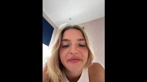 Media: legally_blonde Stripchat 2023-09-10 12:12:00