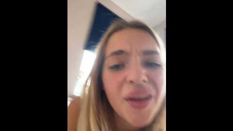 Media: legally_blonde Stripchat 2023-09-10 12:34:00