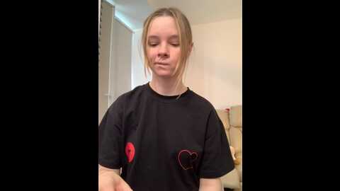 Media: radiants_two Stripchat 2023-09-10 05:28:00