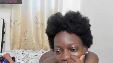 Media: afro_pop Stripchat 2023-09-11 05:54:00