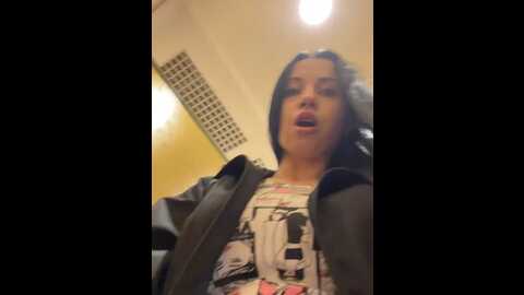 Media: crazzychicks Stripchat 2023-09-11 10:01:00