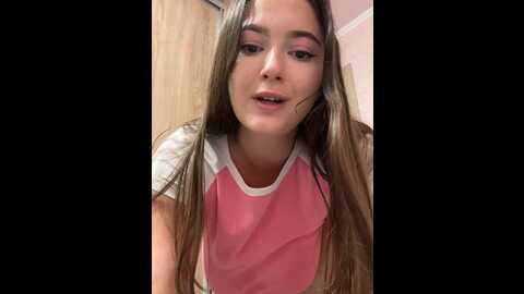 Media: kamilla_loop Stripchat 2023-09-11 10:36:00
