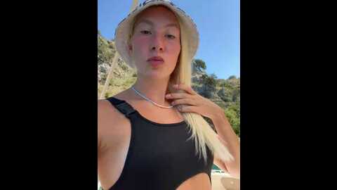 Media: luisabecker Stripchat 2023-09-11 09:48:00