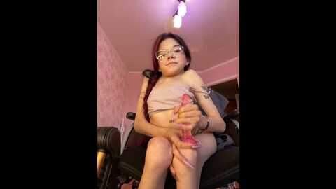 Media: minisophiaa Stripchat 2023-09-11 14:25:00