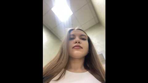 Media: brilliant_kiss Stripchat 2023-09-12 13:04:00