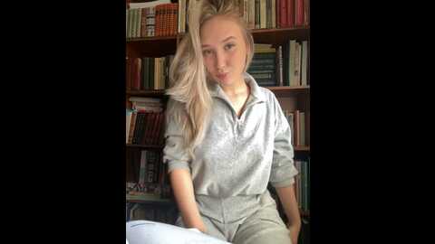 Media: mariatull Stripchat 2023-09-12 07:51:00