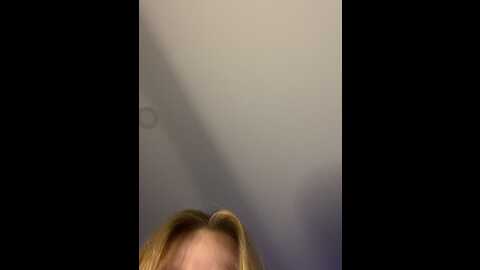 Media: curchez_ Stripchat 2023-09-12 23:02:00