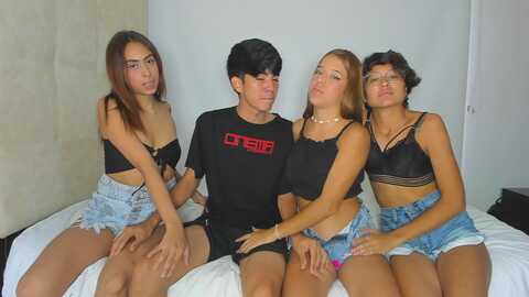 girlswetroom @ stripchat on 20230913
