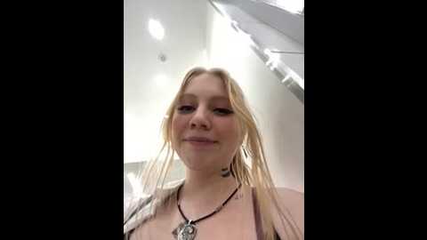 Media: highway_pixie Stripchat 2023-09-13 13:46:00