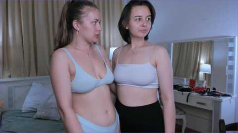 Media: louisemarians Stripchat 2023-09-13 14:28:00