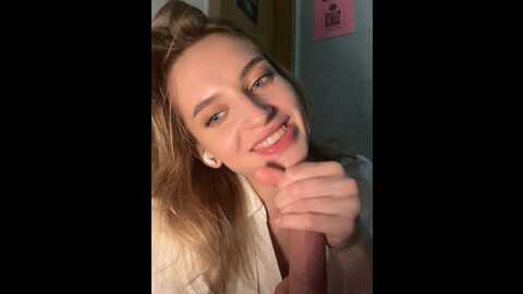 Media: _angelari_ Stripchat 2023-09-14 12:32:00