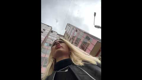 Media: charming_ritta Stripchat 2023-09-14 05:07:00