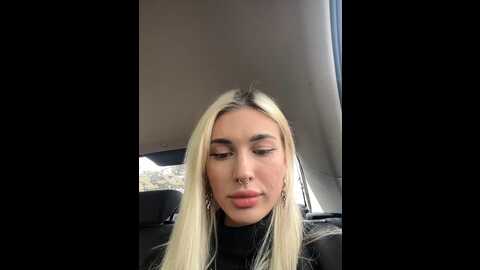 Media: charming_ritta Stripchat 2023-09-14 05:16:00