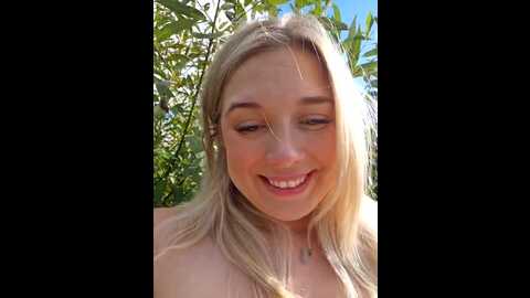 Media: cherryauroraa Stripchat 2023-09-14 08:35:00