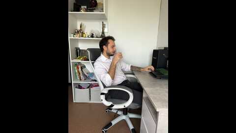Media: lovebackground Stripchat 2023-09-14 09:38:00