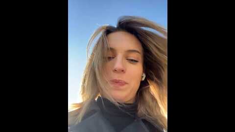 Media: _angelari_ Stripchat 2023-09-15 14:04:00