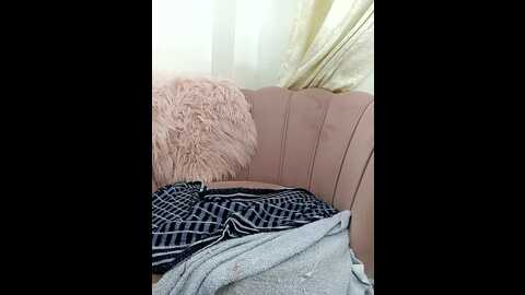 Media: amalarabic Stripchat 2023-09-15 10:51:00