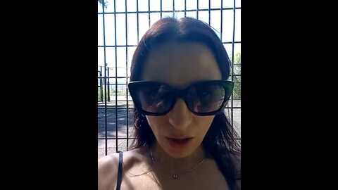 Media: brilliant_queen1 Stripchat 2023-09-15 02:09:00