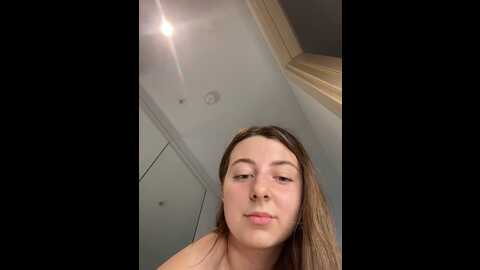 Media: curvyflawless Stripchat 2023-09-15 10:12:00