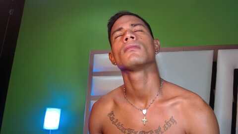 Media: hot_couple2 Stripchat 2023-09-15 07:36:00