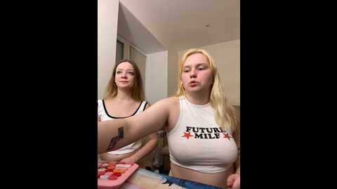 Media: radiants_two Stripchat 2023-09-14 23:44:00