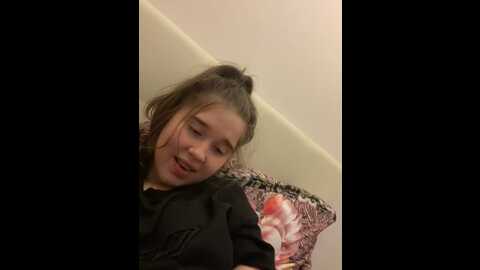 Media: hornygirlh Stripchat 2023-09-16 00:54:00