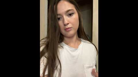 Media: kamilla_loop Stripchat 2023-09-16 16:07:00