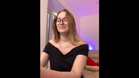 Media: radiants_two Stripchat 2023-09-16 13:56:00