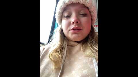 Media: sofiaadams Stripchat 2023-09-16 05:52:00